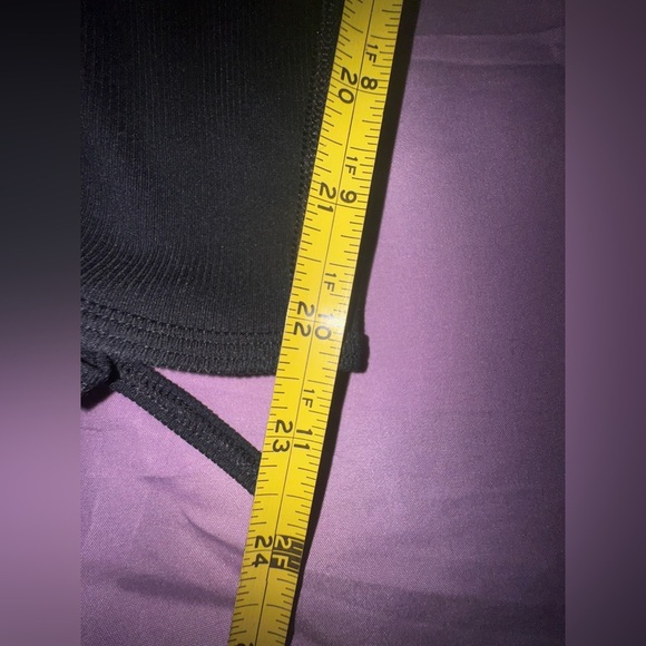 Nike dri fit open ankle bow pants. Size Medium. (Fits more like small) EUC - Picture 3 of 11